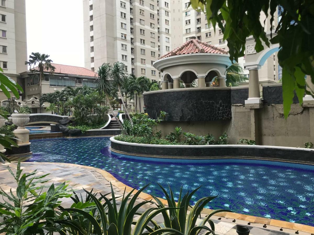 Mediterania Garden Residence I Jakarta Exterior foto